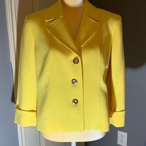 Tahari petite Blazer